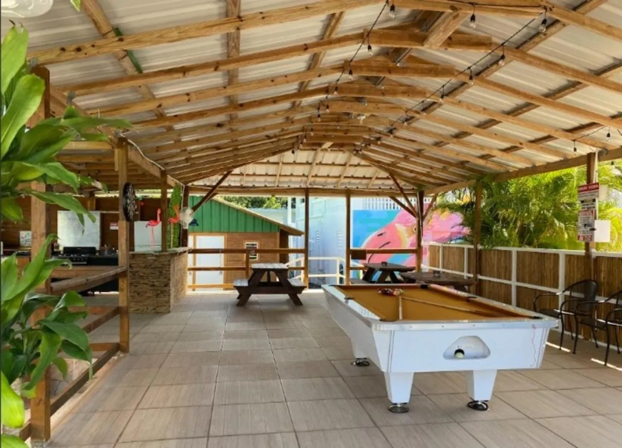 El Flamingo Beach Club マナティ